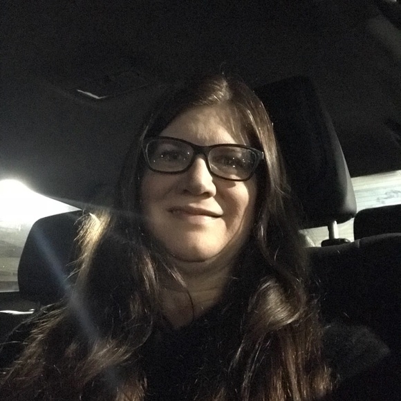Meet your Posher, Stacy - Picture 1 of 1